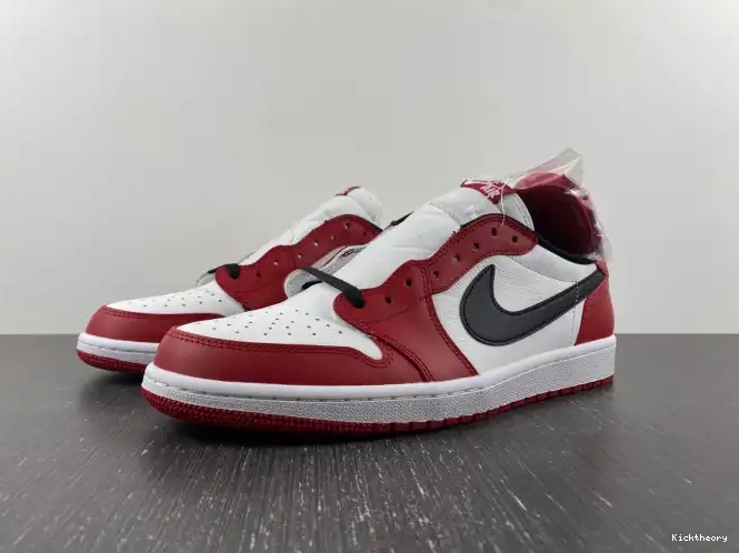 Low Jordan 705329-600 1 Chicago Retro Air 0531